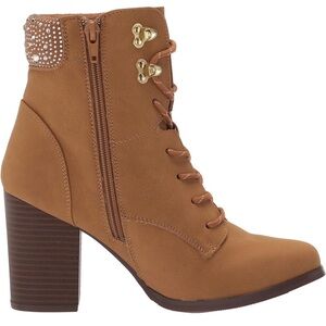 XOXO Women's Maddie Fashion Boot